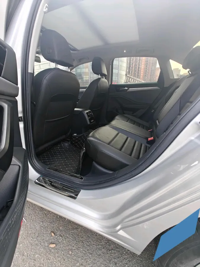 2021 Volkswagen Sagitar 1.2T 116HP L4 7DCT,autocango,china used car exporter,china ev exporter,chinese used car exporter,chinese used ev exporter