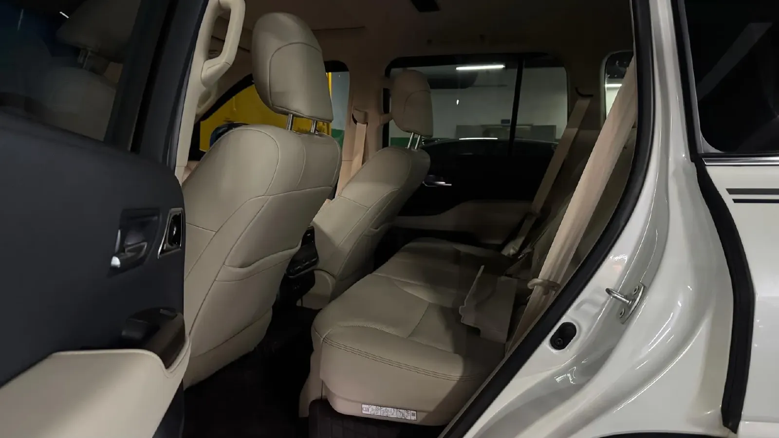 2022 Toyota Land Cruiser 3.4T 415HP V6 10AT,autocango,china used car exporter,china ev exporter,chinese used car exporter,chinese used ev exporter