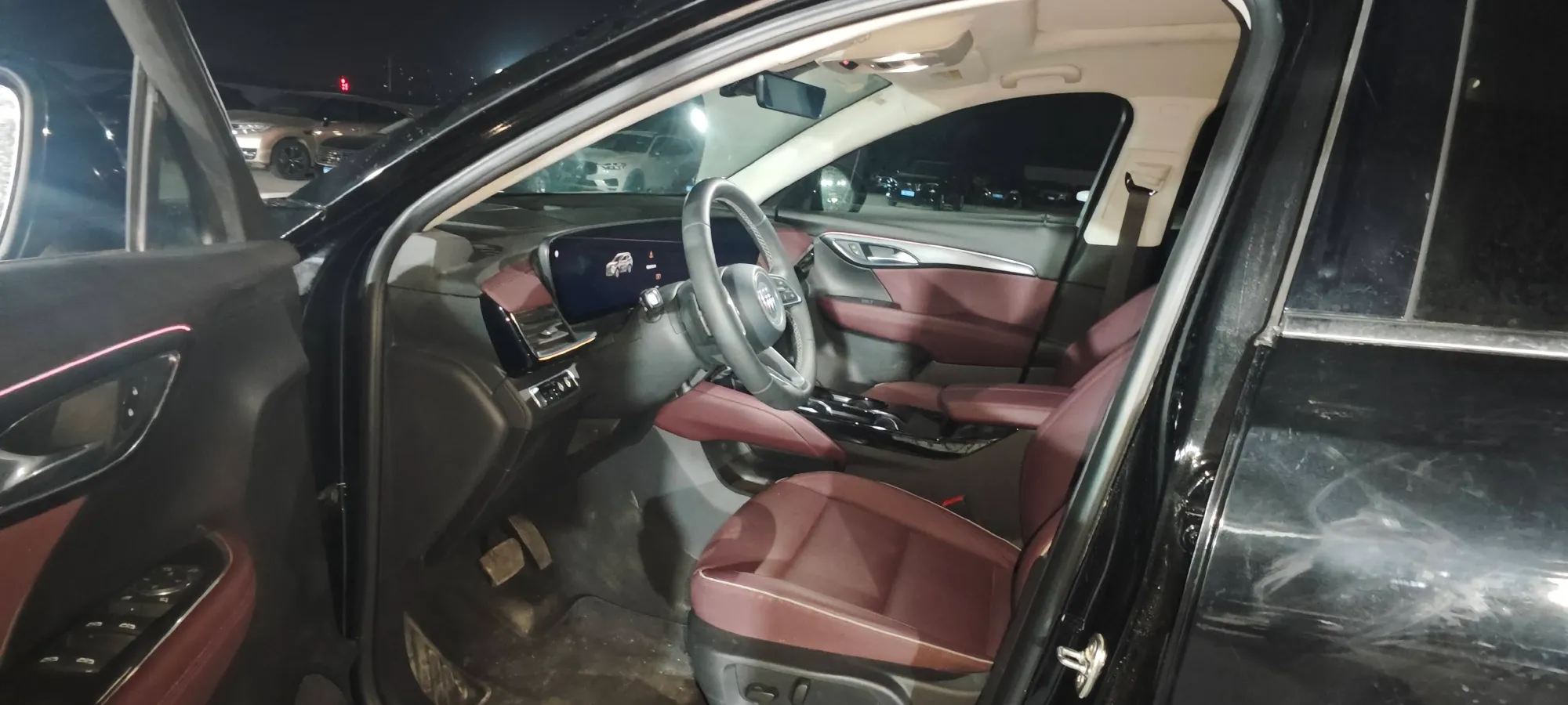 2025 Buick EnvisionPlus 2.0T 237HP L4 9AT,autocango,china used car exporter,china ev exporter,chinese used car exporter,chinese used ev exporter