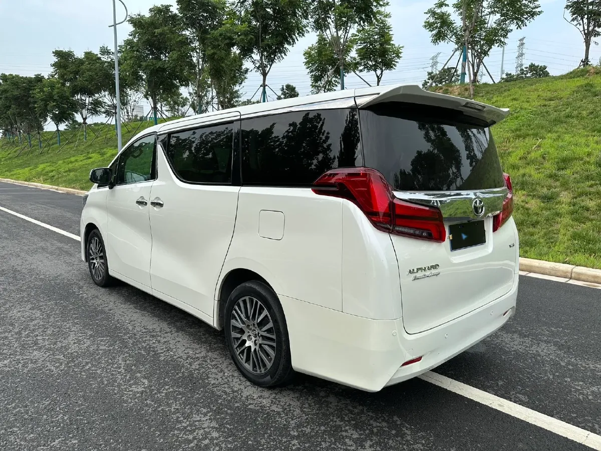 2018 Toyota Alphard 3.5L 275HP V6 6AT,autocango,china used car exporter,china ev exporter,chinese used car exporter,chinese used ev exporter