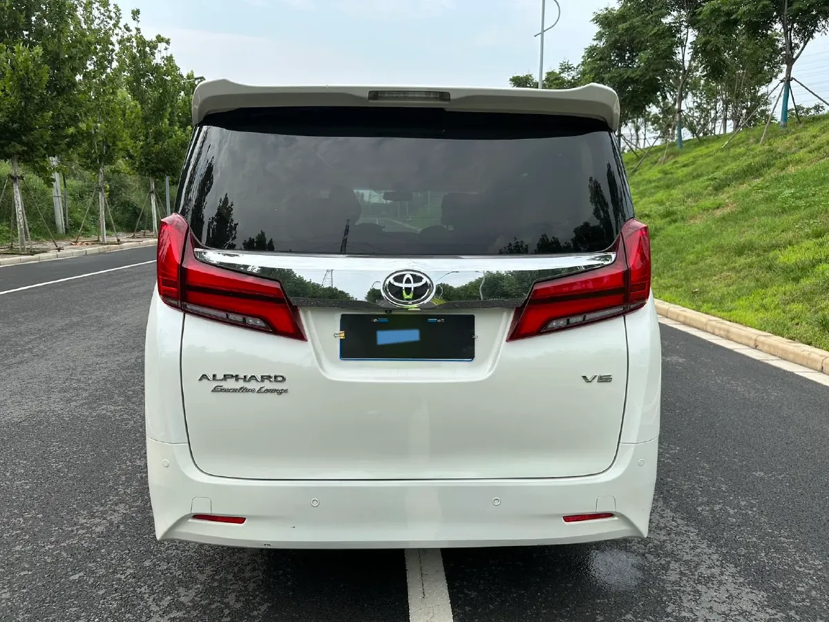 2018 Toyota Alphard 3.5L 275HP V6 6AT,autocango,china used car exporter,china ev exporter,chinese used car exporter,chinese used ev exporter