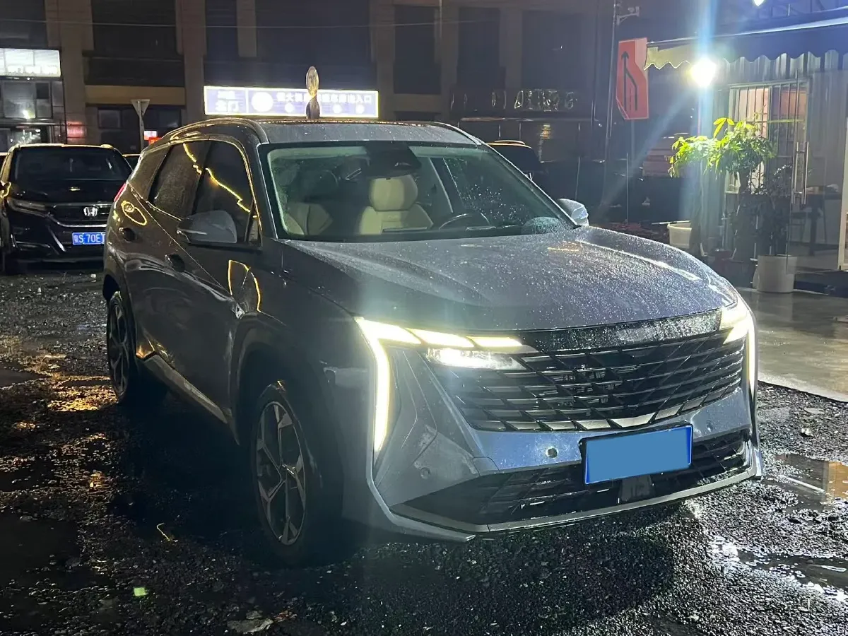 2023 Geely StarRay 1.5T 181HP L4 7DCT,autocango,china used car exporter,china ev exporter,chinese used car exporter,chinese used ev exporter