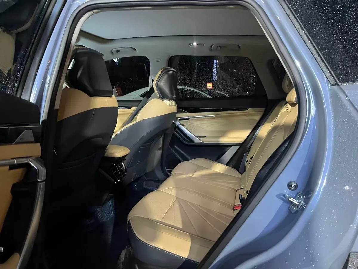 2023 Geely StarRay 1.5T 181HP L4 7DCT,autocango,china used car exporter,china ev exporter,chinese used car exporter,chinese used ev exporter