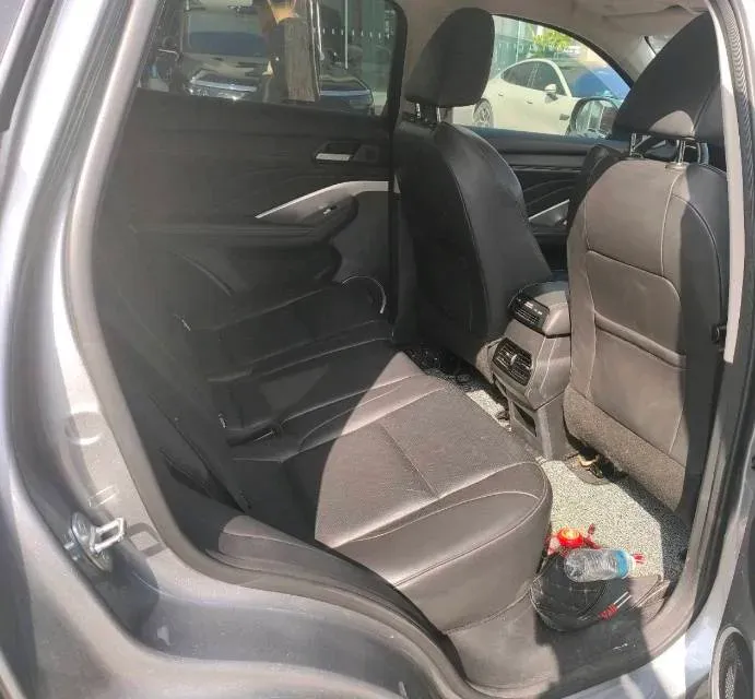 2021 WEY VV6 2.0T 227HP L4 7DCT,autocango,china used car exporter,china ev exporter,chinese used car exporter,chinese used ev exporter