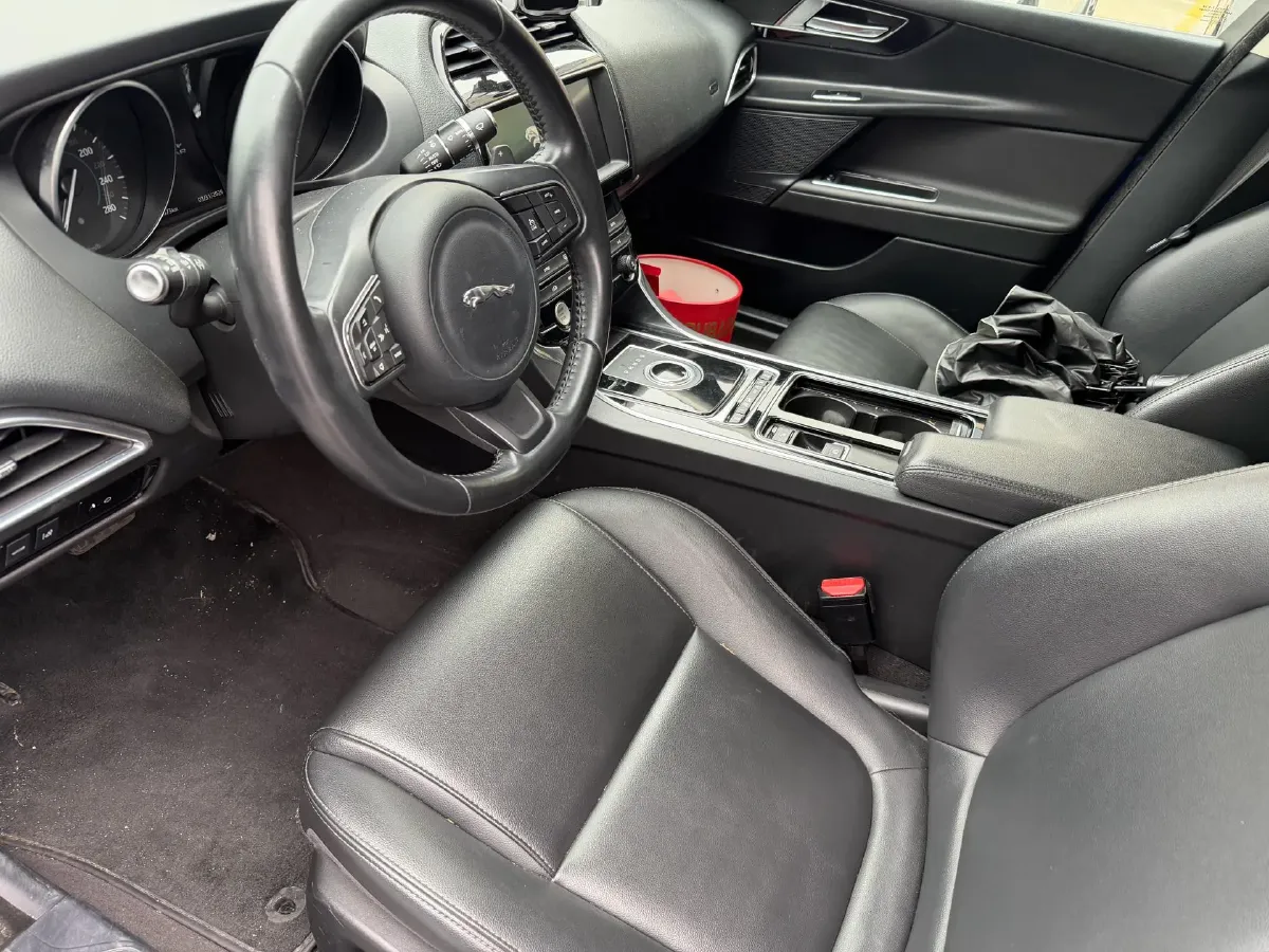 2019 HongQi H7 2.0T 204HP L4 6AT,autocango,china used car exporter,china ev exporter,chinese used car exporter,chinese used ev exporter