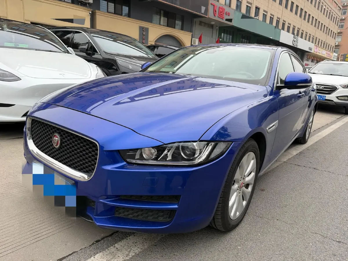 2019 HongQi H7 2.0T 204HP L4 6AT,autocango,china used car exporter,china ev exporter,chinese used car exporter,chinese used ev exporter