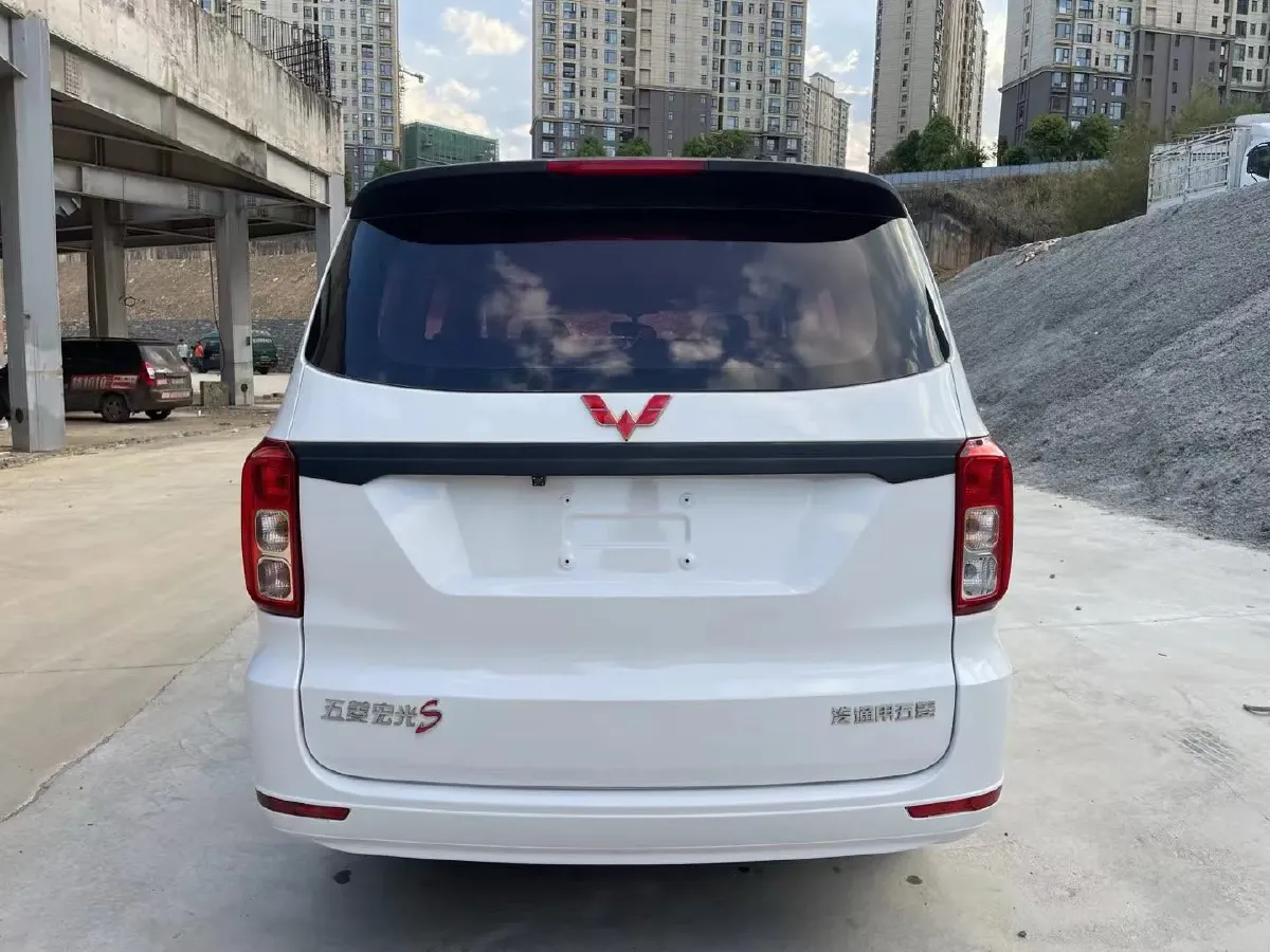 2019 WuLing HongGuang 1.5L 99HP L4 6MT,autocango,china used car exporter,china ev exporter,chinese used car exporter,chinese used ev exporter