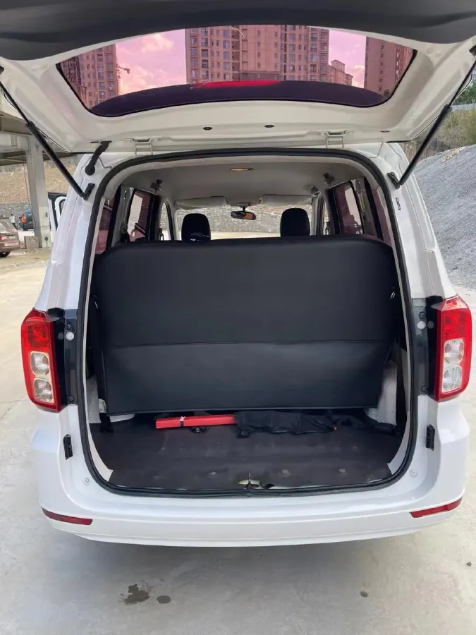 2019 WuLing HongGuang 1.5L 99HP L4 6MT,autocango,china used car exporter,china ev exporter,chinese used car exporter,chinese used ev exporter