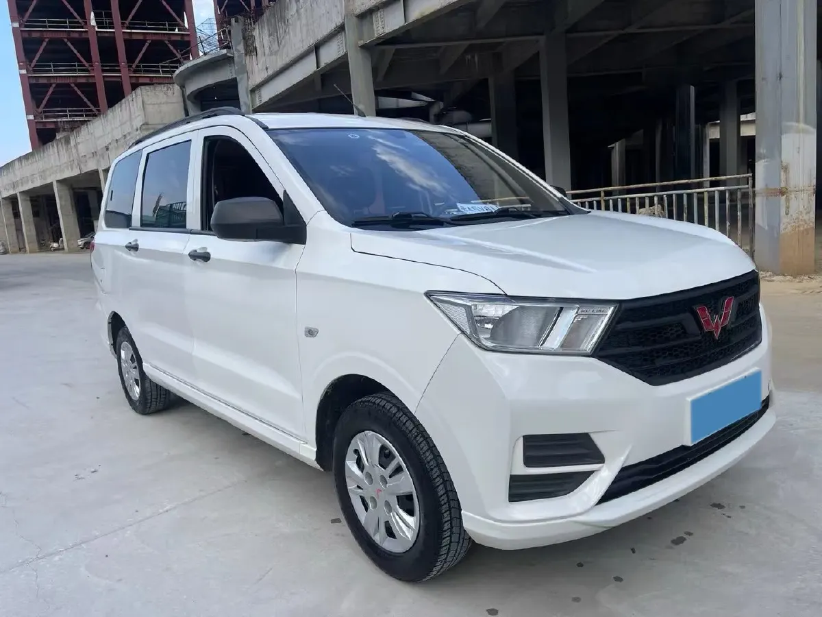 2019 WuLing HongGuang 1.5L 99HP L4 6MT,autocango,china used car exporter,china ev exporter,chinese used car exporter,chinese used ev exporter