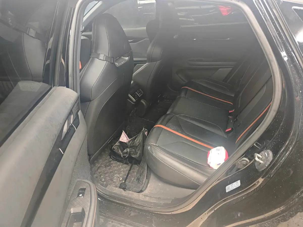 2024 ChangAn UNI-V 1.5T 188HP L4 7DCT,autocango,china used car exporter,china ev exporter,chinese used car exporter,chinese used ev exporter