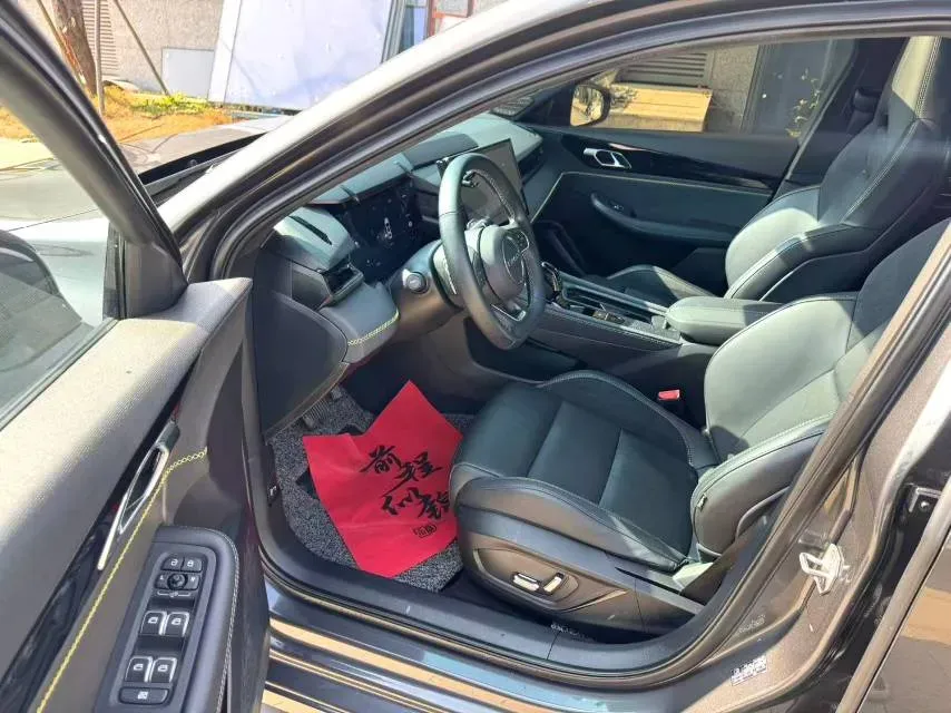 2023 MAXUS G50 1.5T 181HP L4 7DCT,autocango,china used car exporter,china ev exporter,chinese used car exporter,chinese used ev exporter