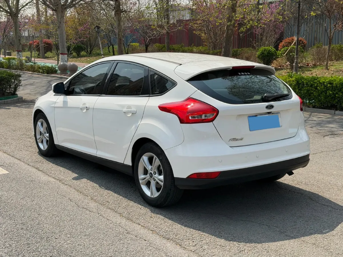 2018 Ford Focus 1.6L 125HP L4 6DCT,autocango,china used car exporter,china ev exporter,chinese used car exporter,chinese used ev exporter