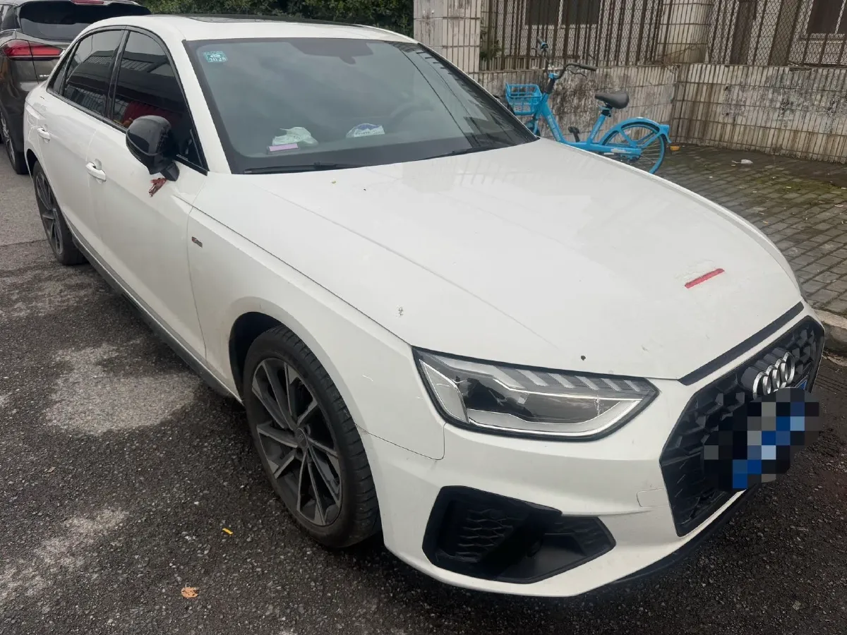 2023 Audi A4L 2.0T 190HP L4 7DCT,autocango,china used car exporter,china ev exporter,chinese used car exporter,chinese used ev exporter