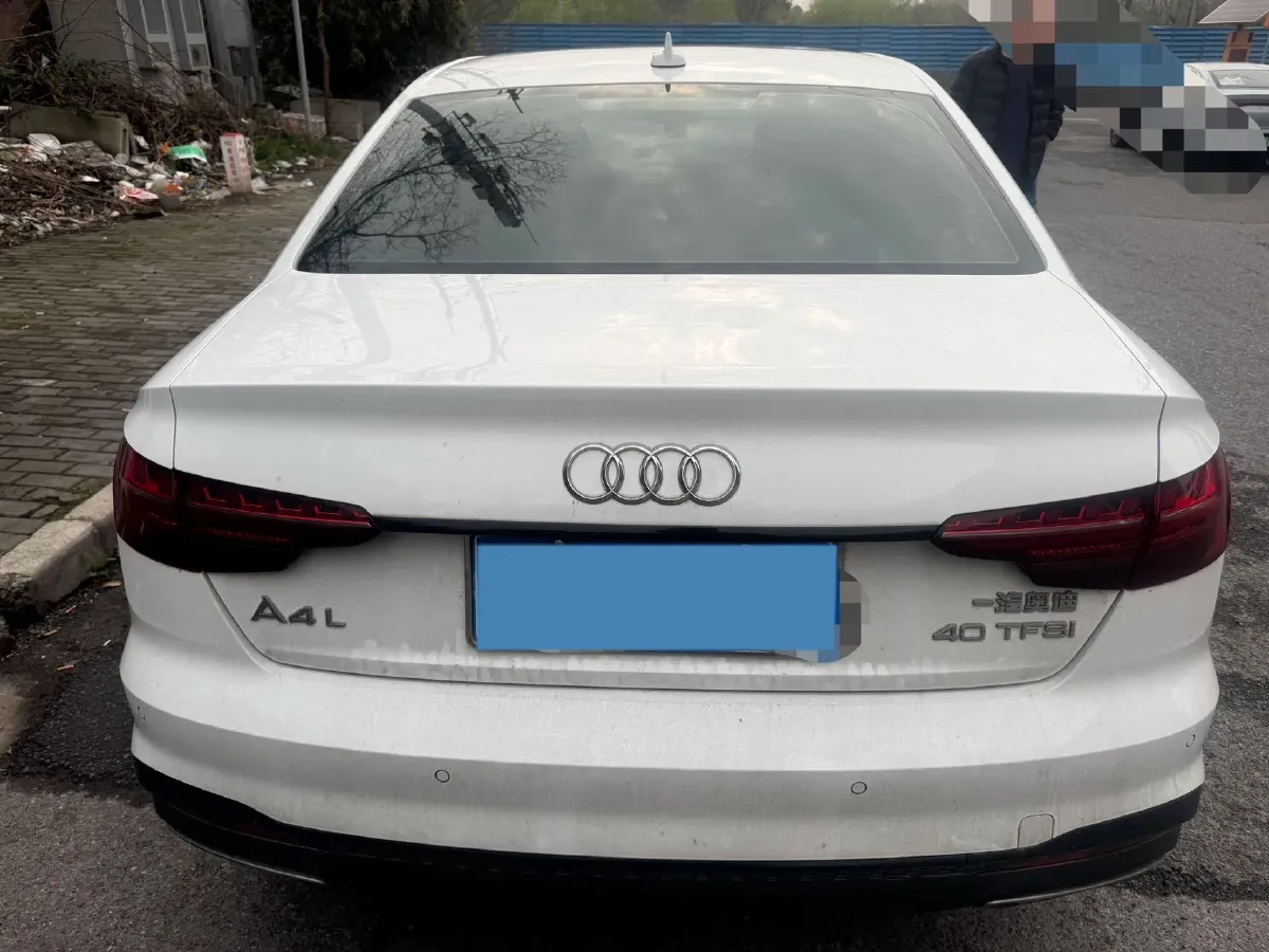 2023 Audi A4L 2.0T 190HP L4 7DCT,autocango,china used car exporter,china ev exporter,chinese used car exporter,chinese used ev exporter