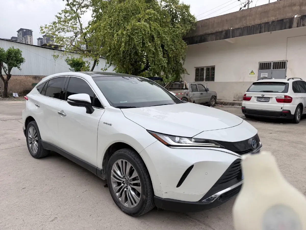2022 Toyota Harrier 2.5L 178HP L4 E-CVT Hybrid,autocango,china used car exporter,china ev exporter,chinese used car exporter,chinese used ev exporter