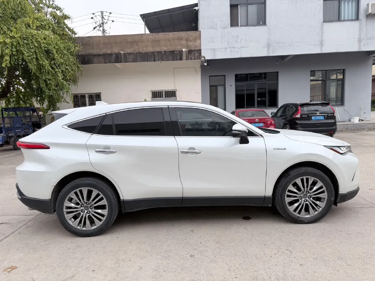 2022 Toyota Harrier 2.5L 178HP L4 E-CVT Hybrid,autocango,china used car exporter,china ev exporter,chinese used car exporter,chinese used ev exporter