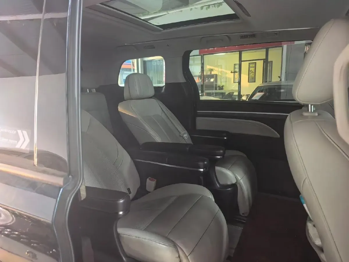 2021 GAC Trumpchi M8 2.0T 252HP L4 8AT,autocango,china used car exporter,china ev exporter,chinese used car exporter,chinese used ev exporter