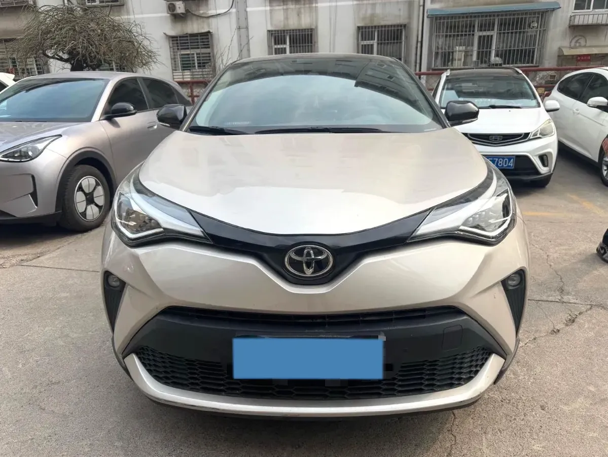 2021 Toyota C-HR 2.0L 171HP L4 CVT,autocango,china used car exporter,china ev exporter,chinese used car exporter,chinese used ev exporter