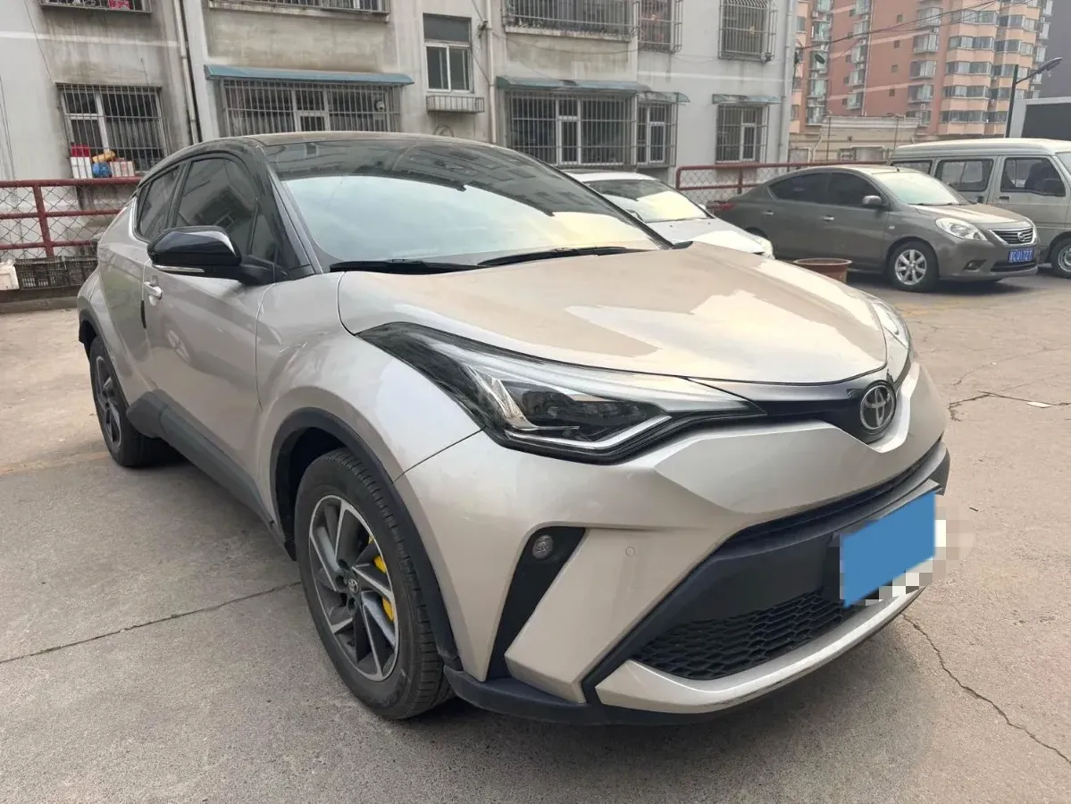 2021 Toyota C-HR 2.0L 171HP L4 CVT,autocango,china used car exporter,china ev exporter,chinese used car exporter,chinese used ev exporter