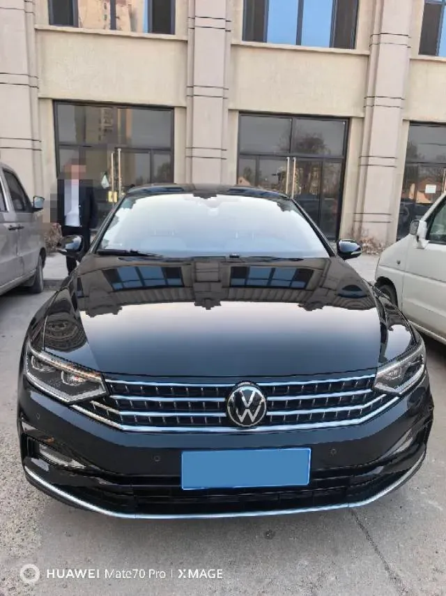 2023 Volkswagen Magotan 2.0T 186HP L4 7DCT,autocango,china used car exporter,china ev exporter,chinese used car exporter,chinese used ev exporter