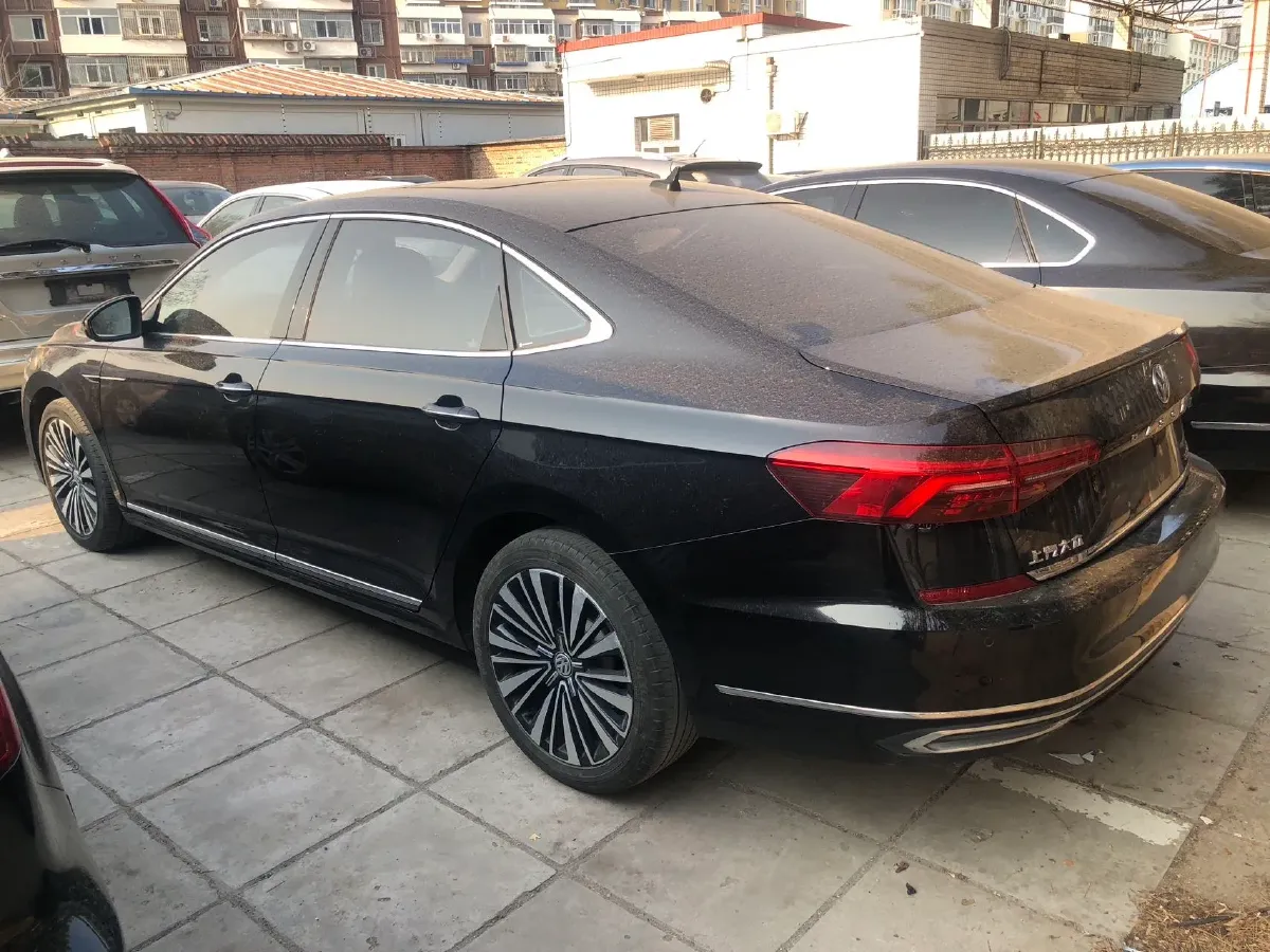 2020 Volkswagen Passat 2.0T 186HP L4 7DCT,autocango,china used car exporter,china ev exporter,chinese used car exporter,chinese used ev exporter