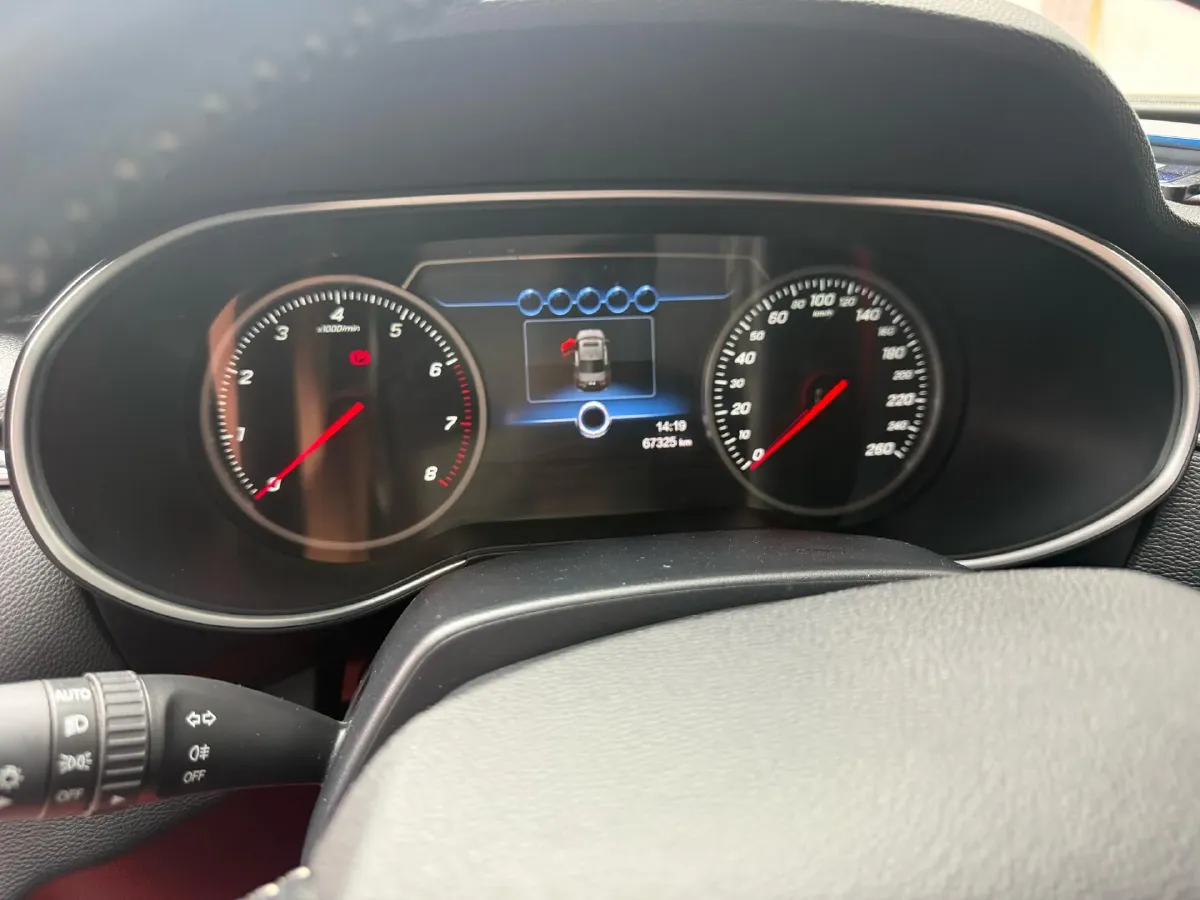 2019 HongQi H5 1.8T 180HP L4 6AT,autocango,china used car exporter,china ev exporter,chinese used car exporter,chinese used ev exporter