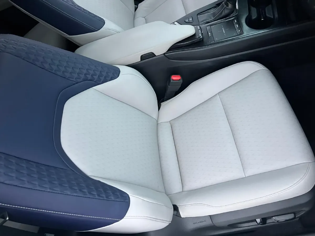 2020 Lexus UX 2.0L 146HP L4 E-CVT Hybrid,autocango,china used car exporter,china ev exporter,chinese used car exporter,chinese used ev exporter