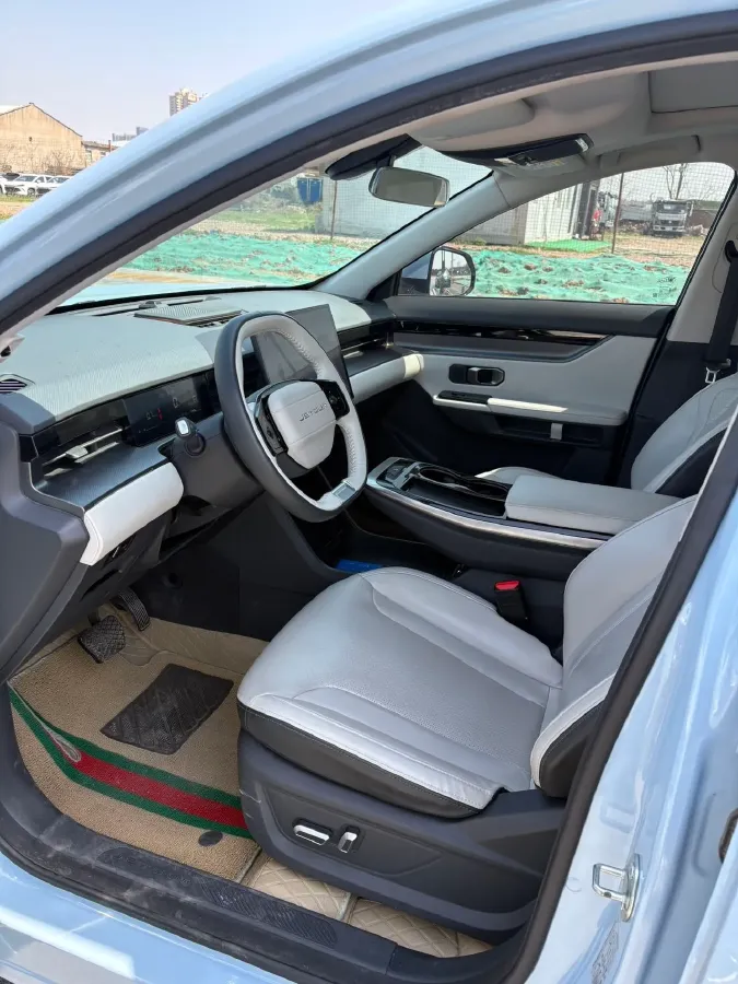 2022 Jetour DASHING 1.6T 197HP L4 7DCT,autocango,china used car exporter,china ev exporter,chinese used car exporter,chinese used ev exporter