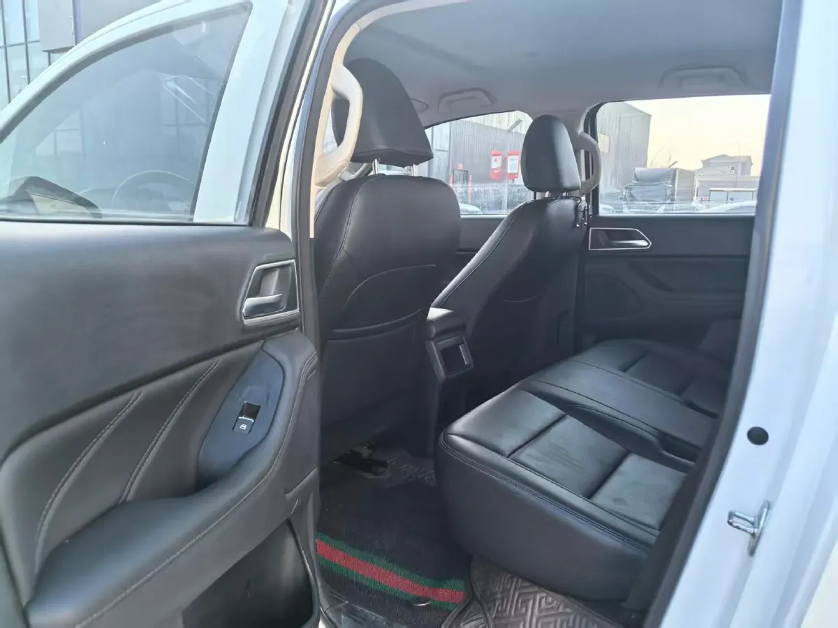 2023 JAC T8 2.0T 170HP L4 8AT,autocango,china used car exporter,china ev exporter,chinese used car exporter,chinese used ev exporter