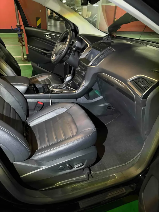 2018 Ford Edge 2.0T 245HP L4 6AT,autocango,china used car exporter,china ev exporter,chinese used car exporter,chinese used ev exporter