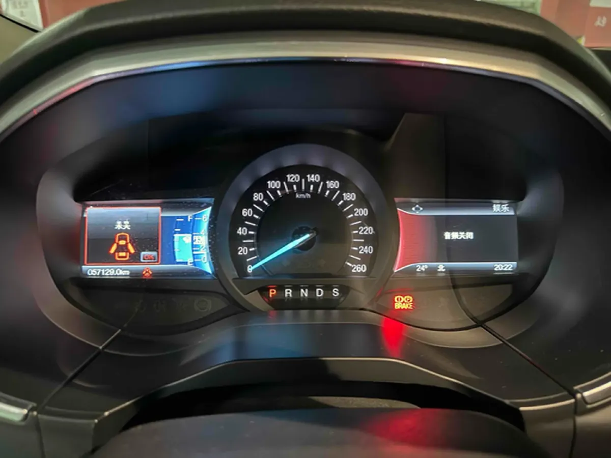 2018 Ford Edge 2.0T 245HP L4 6AT,autocango,china used car exporter,china ev exporter,chinese used car exporter,chinese used ev exporter