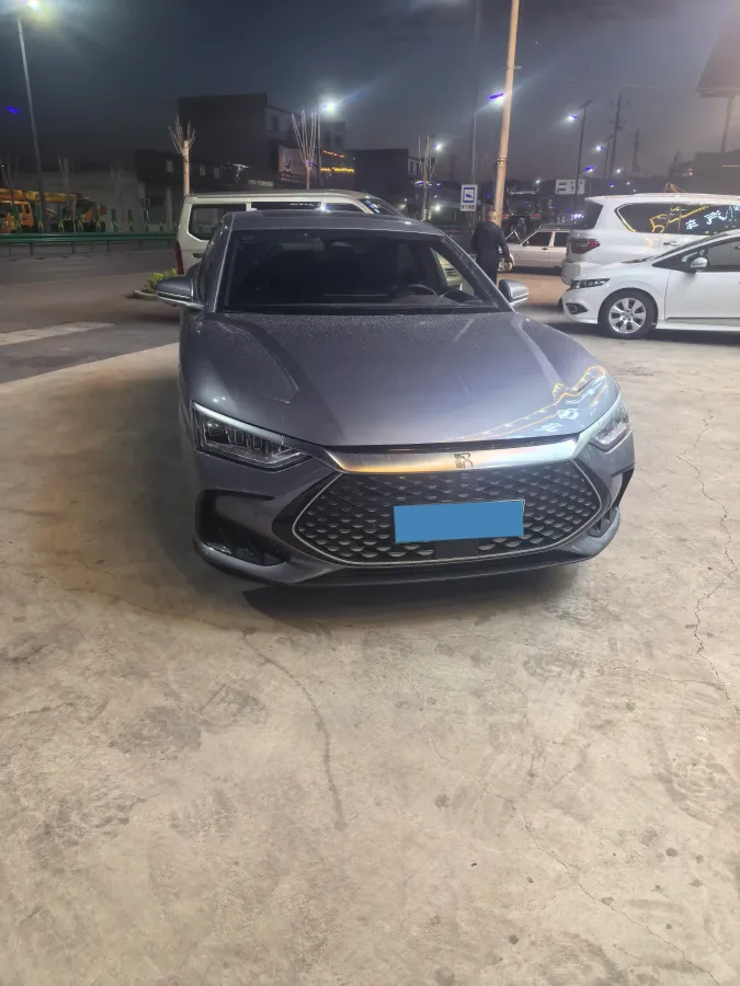 2022 Volkswagen Tiguan L 2.0T 186HP L4 7DCT,autocango,china used car exporter,china ev exporter,chinese used car exporter,chinese used ev exporter