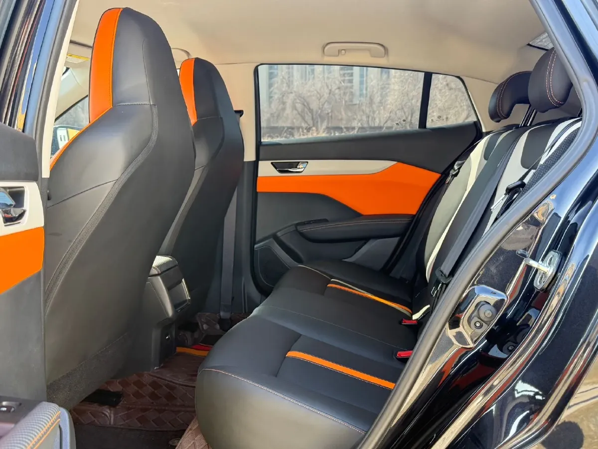 2023 DongFeng Aeolus YiXuan 1.5L 125HP L4 6DCT,autocango,china used car exporter,china ev exporter,chinese used car exporter,chinese used ev exporter