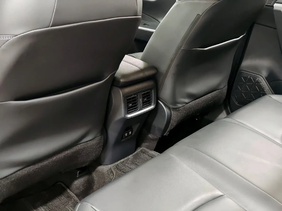 2020 Toyota RAV4 2.0L 171HP L4 CVT,autocango,china used car exporter,china ev exporter,chinese used car exporter,chinese used ev exporter