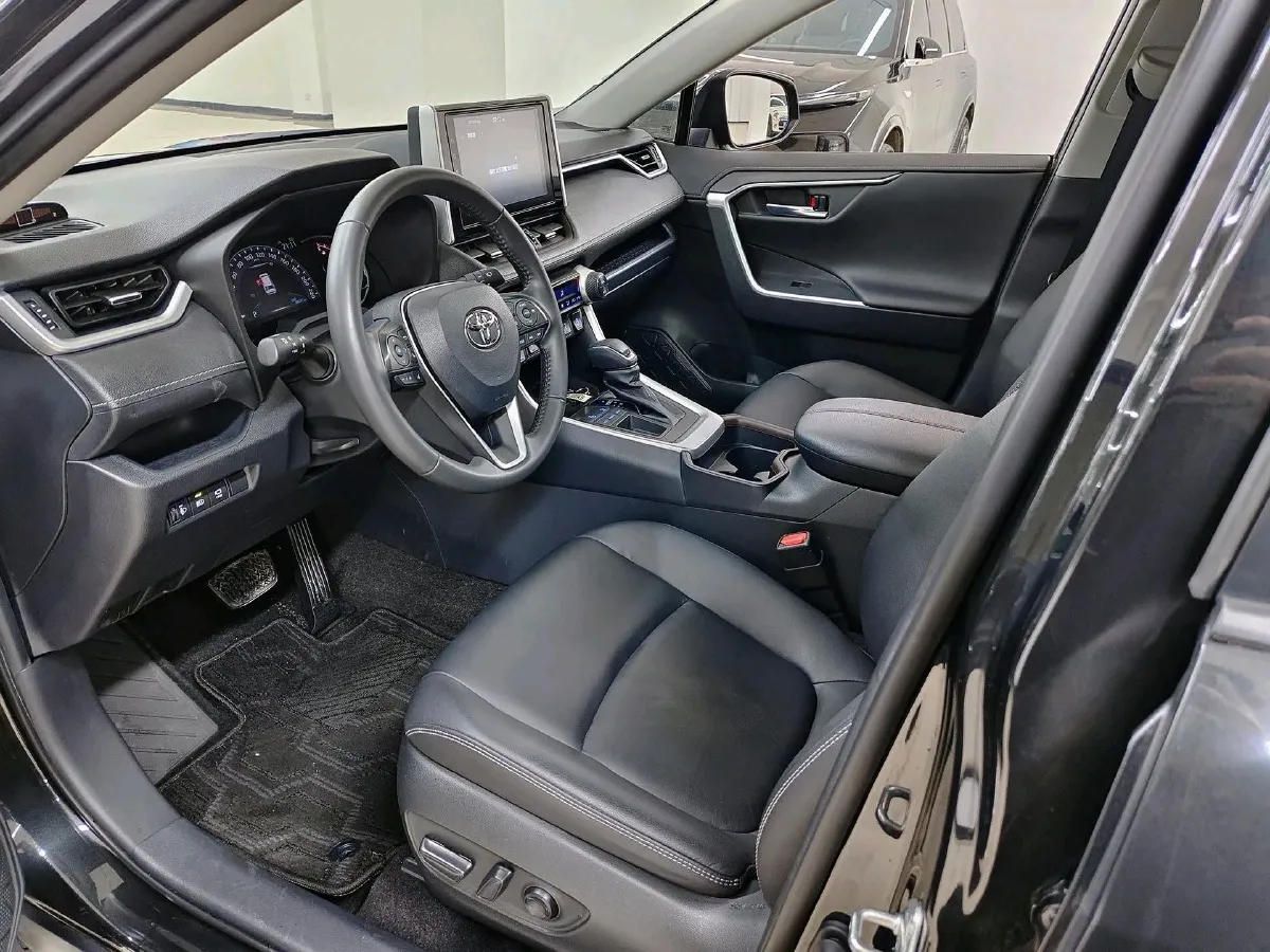 2020 Toyota RAV4 2.0L 171HP L4 CVT,autocango,china used car exporter,china ev exporter,chinese used car exporter,chinese used ev exporter