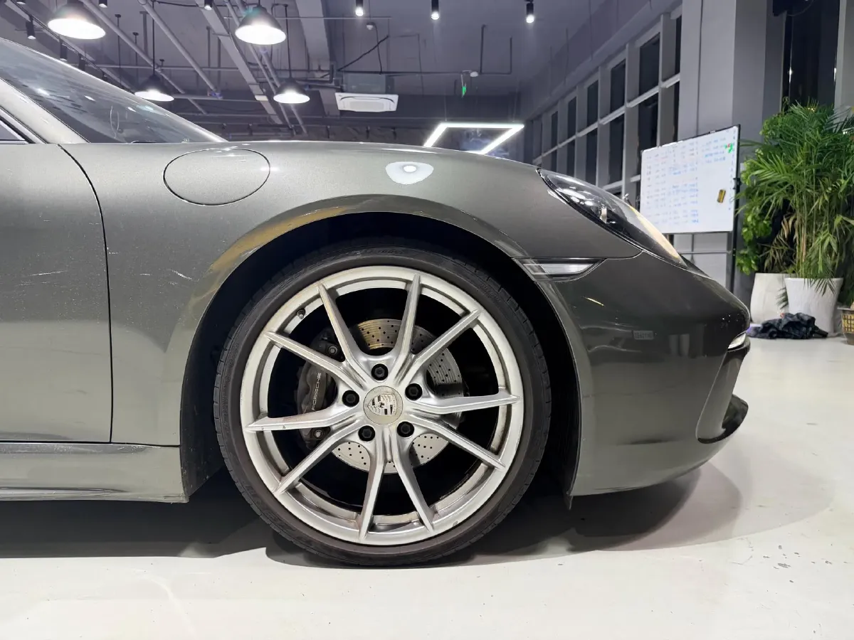 2020 Porsche 718 2.0T 250HP H4 7DCT,autocango,china used car exporter,china ev exporter,chinese used car exporter,chinese used ev exporter