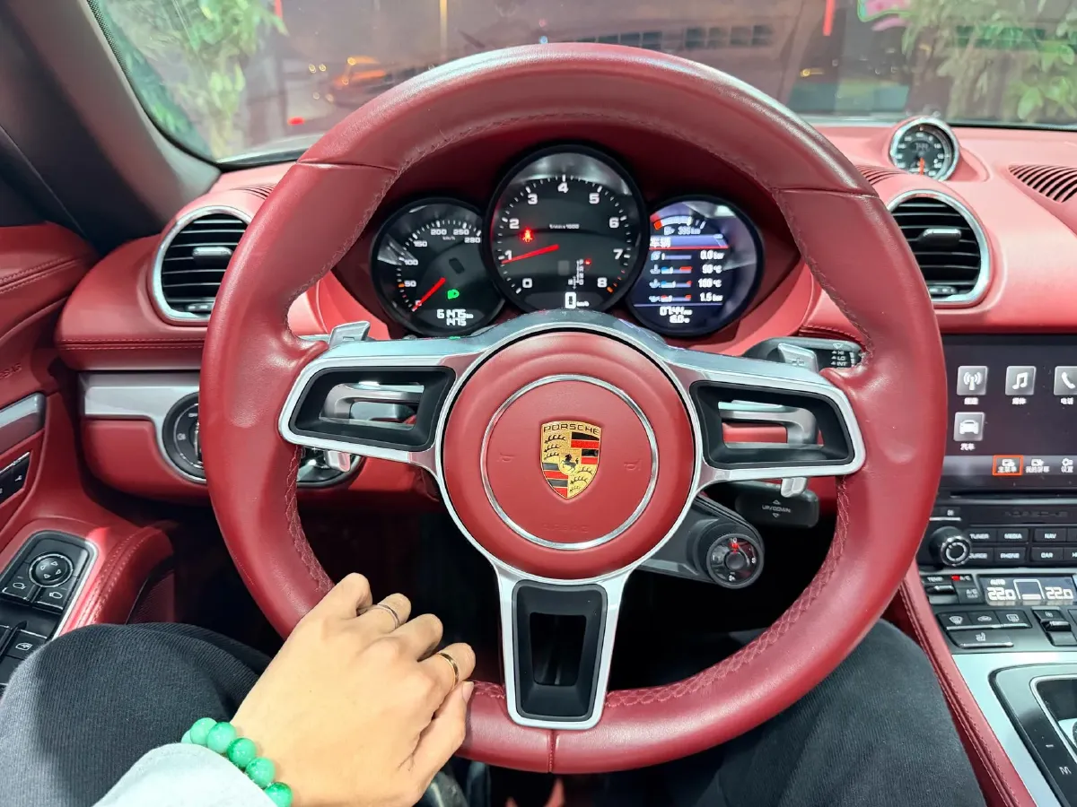 2020 Porsche 718 2.0T 250HP H4 7DCT,autocango,china used car exporter,china ev exporter,chinese used car exporter,chinese used ev exporter