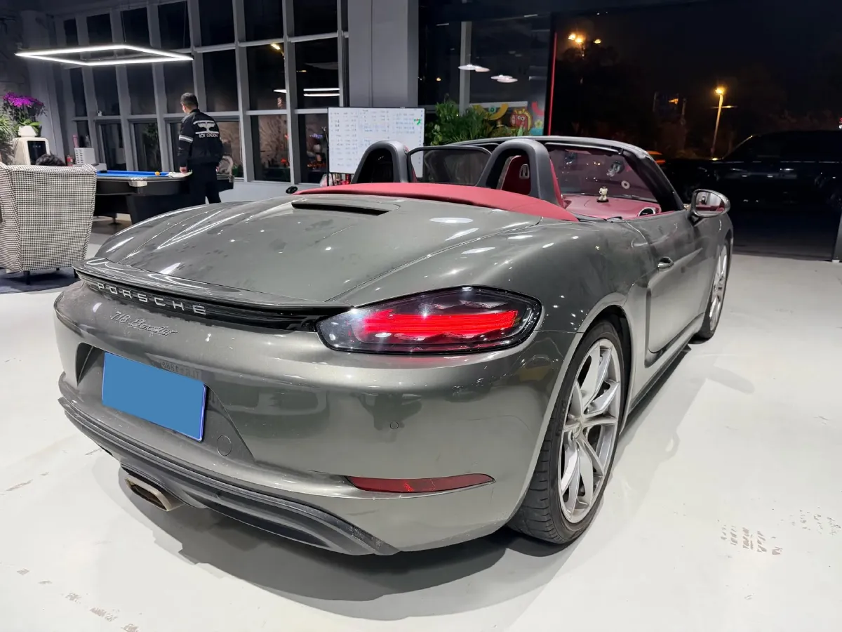 2020 Porsche 718 2.0T 250HP H4 7DCT,autocango,china used car exporter,china ev exporter,chinese used car exporter,chinese used ev exporter