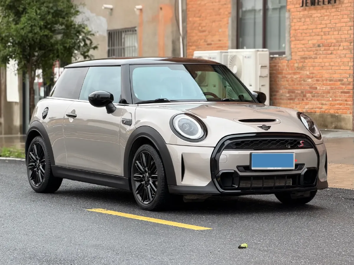 2022 MINI MINI 2.0T 192HP L4 7DCT,autocango,china used car exporter,china ev exporter,chinese used car exporter,chinese used ev exporter