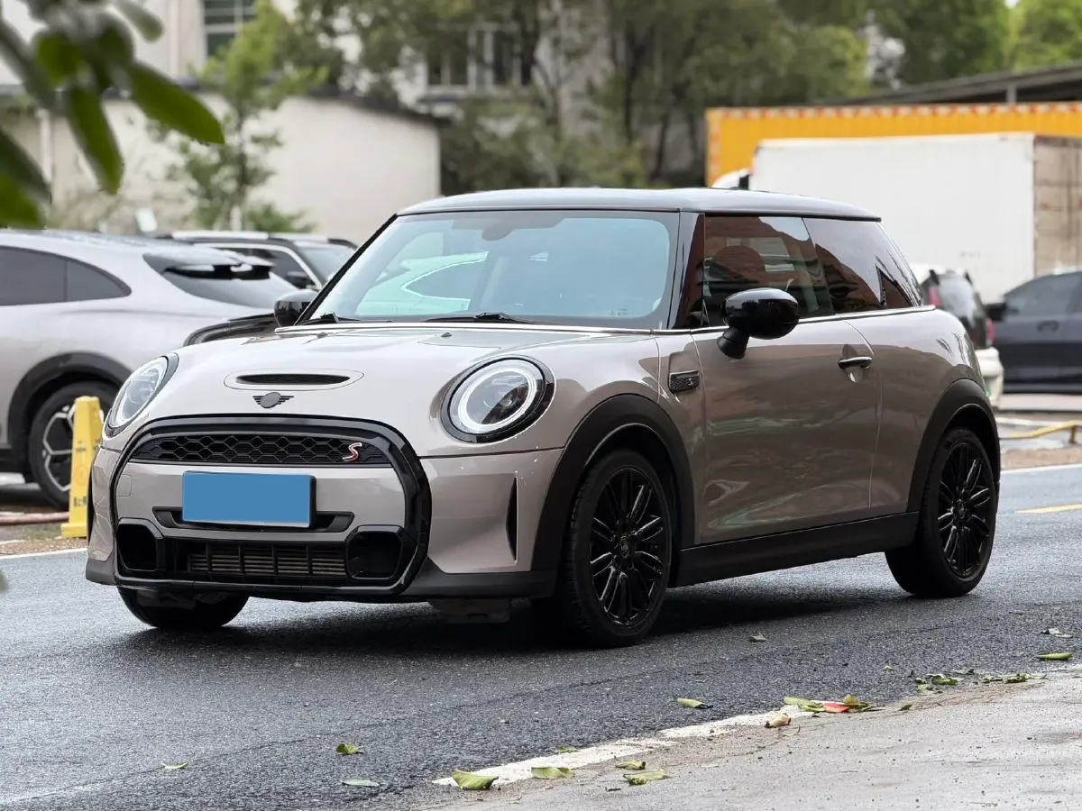2022 MINI MINI 2.0T 192HP L4 7DCT,autocango,china used car exporter,china ev exporter,chinese used car exporter,chinese used ev exporter