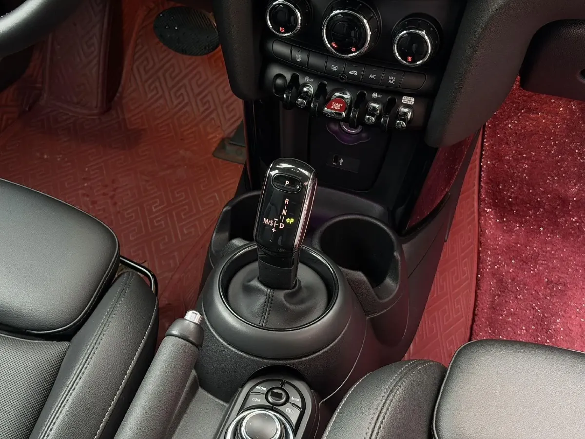 2022 MINI MINI 2.0T 192HP L4 7DCT,autocango,china used car exporter,china ev exporter,chinese used car exporter,chinese used ev exporter