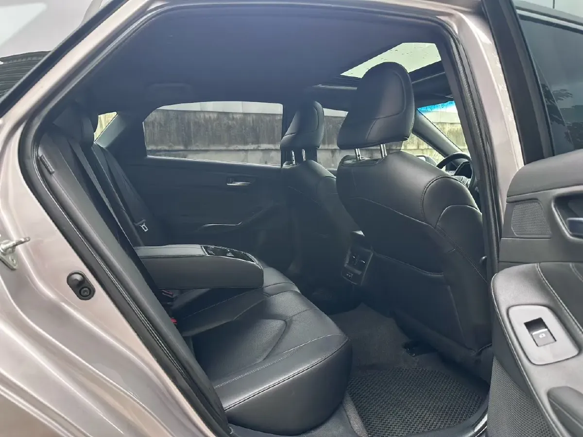 2022 Toyota Avalon 2.0L 178HP L4 CVT,autocango,china used car exporter,china ev exporter,chinese used car exporter,chinese used ev exporter