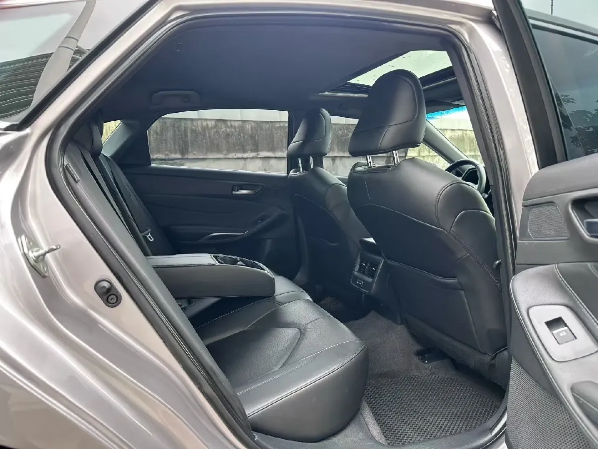 2022 Toyota Avalon 2.0L 178HP L4 CVT,autocango,china used car exporter,china ev exporter,chinese used car exporter,chinese used ev exporter