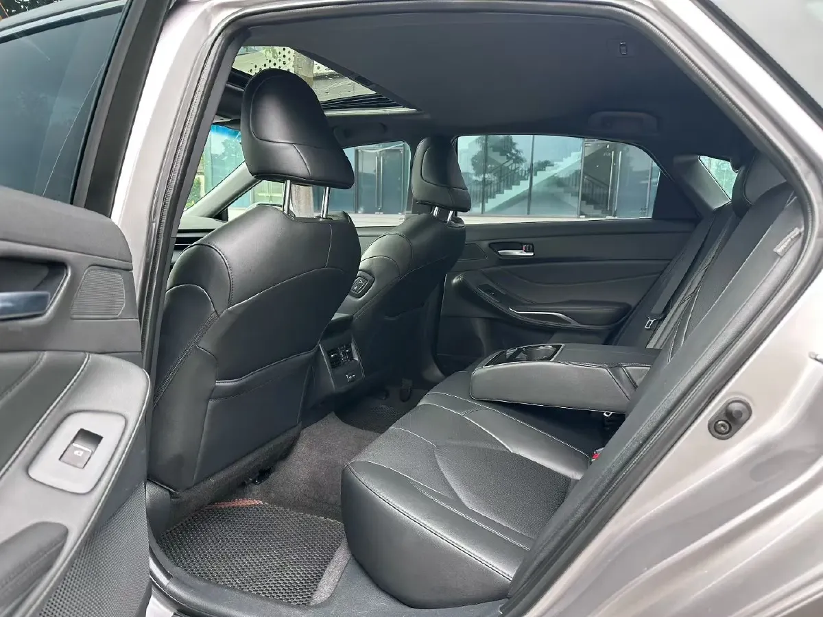 2022 Toyota Avalon 2.0L 178HP L4 CVT,autocango,china used car exporter,china ev exporter,chinese used car exporter,chinese used ev exporter