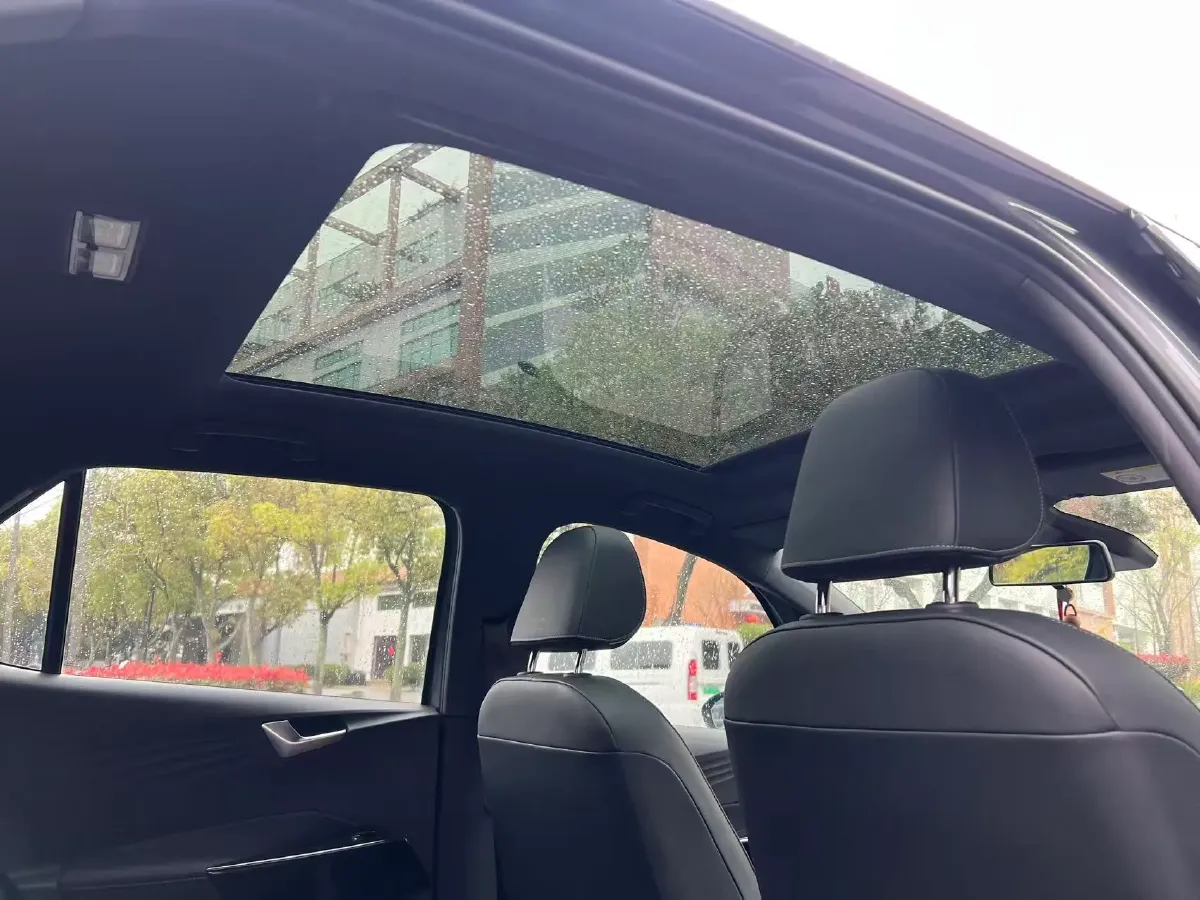 2022 Volkswagen ID.3 BEV 57.3KWH,autocango,china used car exporter,china ev exporter,chinese used car exporter,chinese used ev exporter