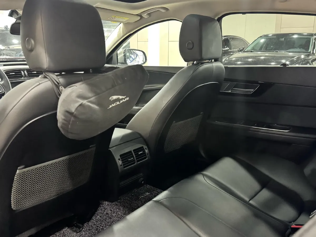 2018 Jaguar XEL 2.0T 200HP L4 8AT,autocango,china used car exporter,china ev exporter,chinese used car exporter,chinese used ev exporter