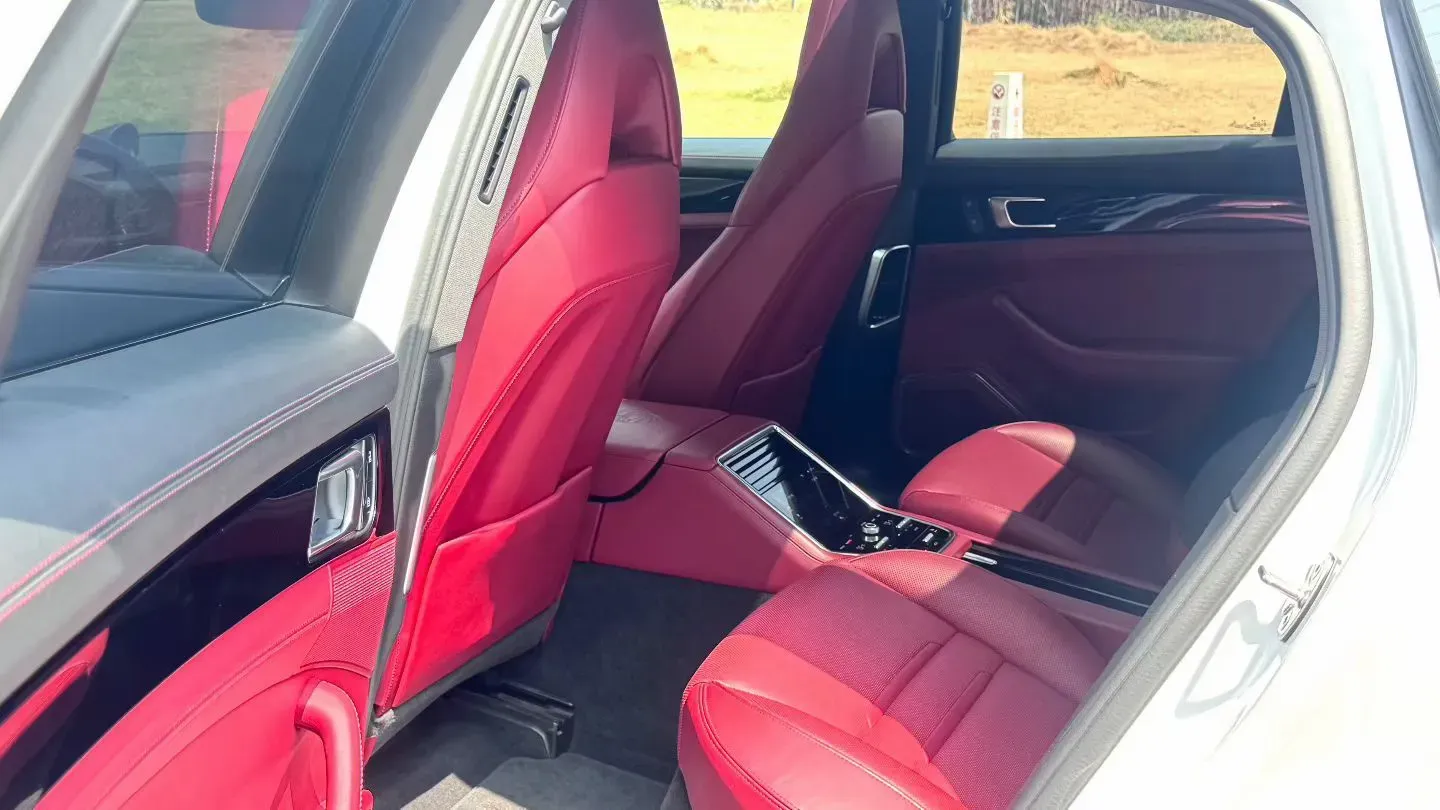 2023 Porsche Panamera 2.9T 330HP V6 8DCT,autocango,china used car exporter,china ev exporter,chinese used car exporter,chinese used ev exporter