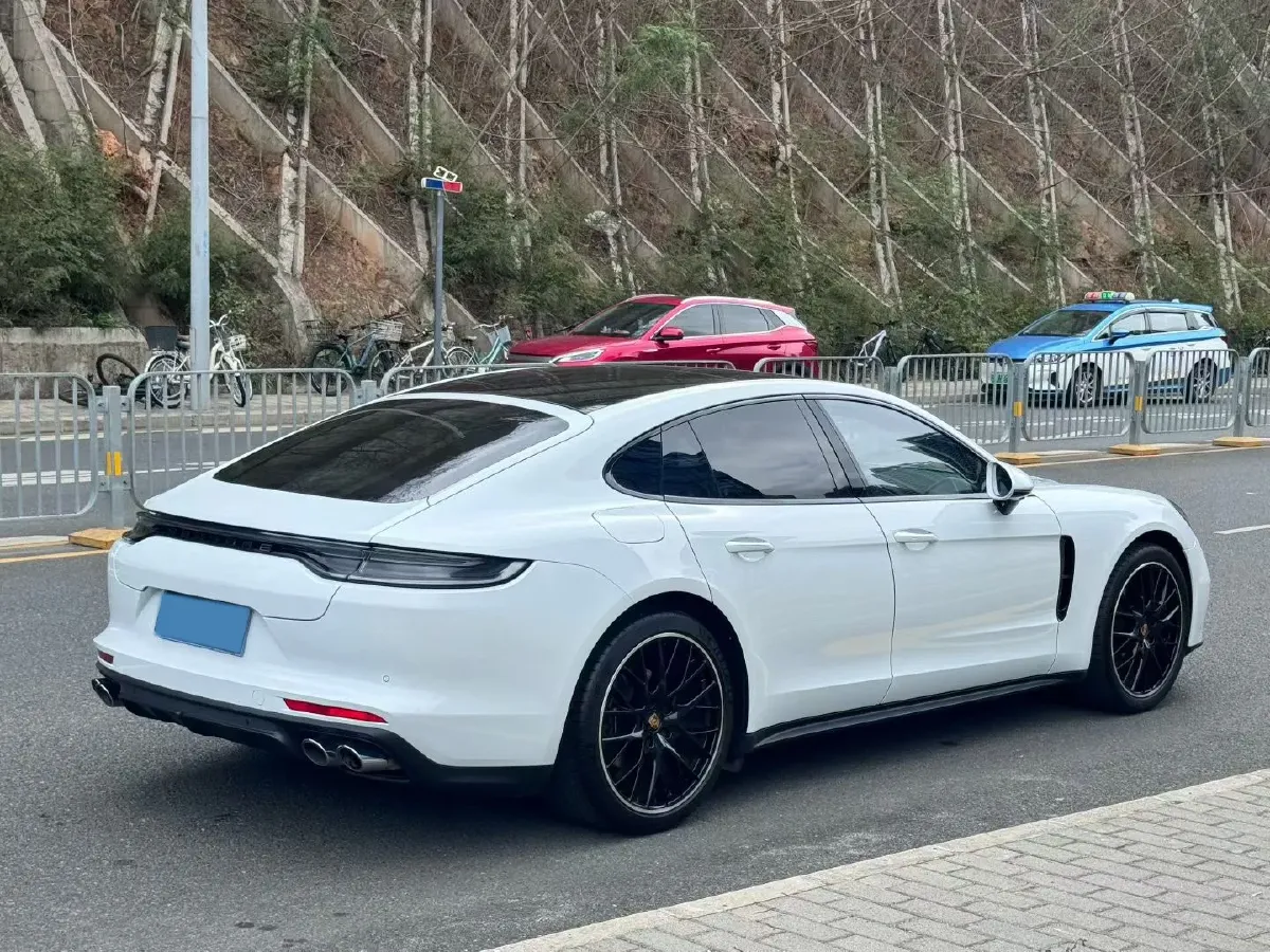 2023 Porsche Panamera 2.9T 330HP V6 8DCT,autocango,china used car exporter,china ev exporter,chinese used car exporter,chinese used ev exporter