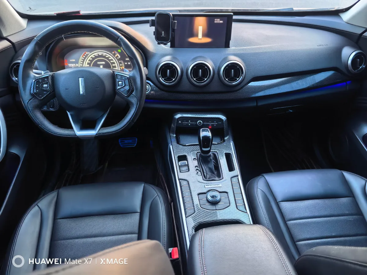 2017 WEY VV7 2.0T 234HP L4 7DCT,autocango,china used car exporter,china ev exporter,chinese used car exporter,chinese used ev exporter