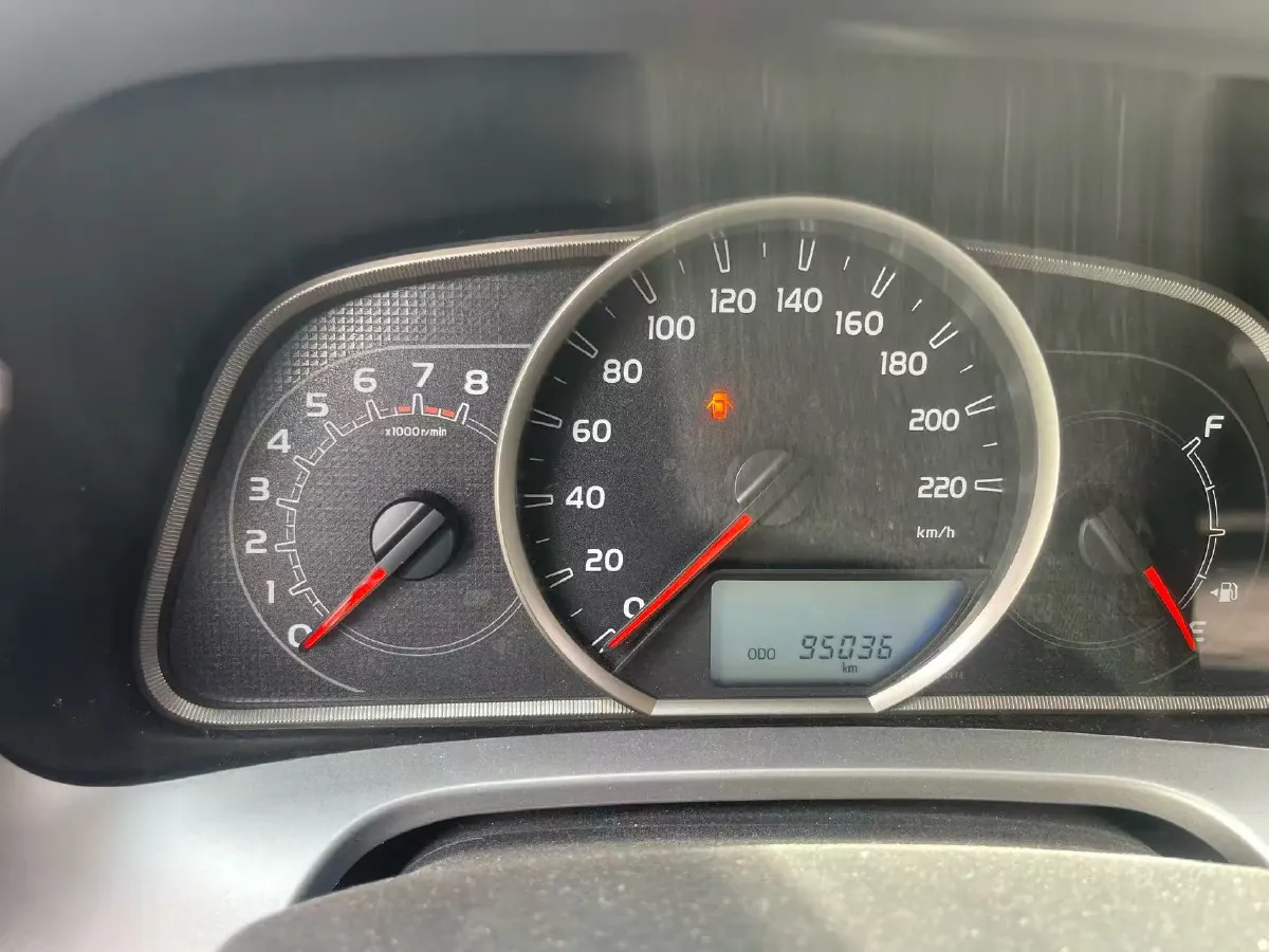 2016 Mitsubishi Outlander 2.0L 150HP L4 CVT,autocango,china used car exporter,china ev exporter,chinese used car exporter,chinese used ev exporter